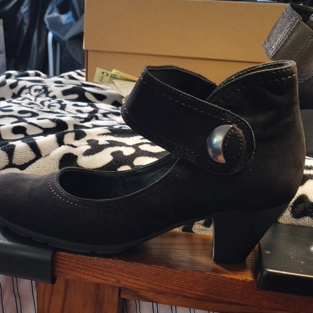 Gabor Black Suede Strap Heels